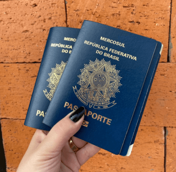 Visto nos Passaportes